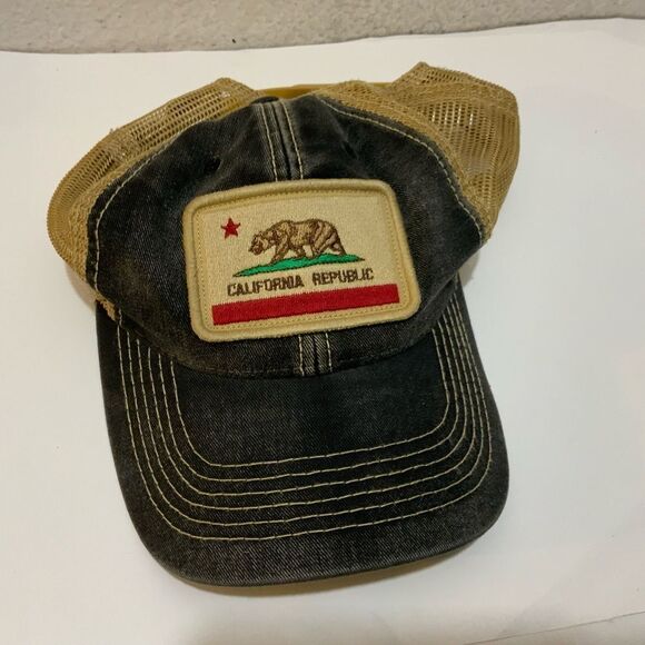 California Republic Unisex Hat - Picture 1 of 5